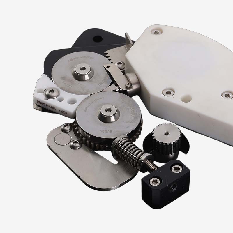 Крышка короткая нижней головки Charmilles 135018619